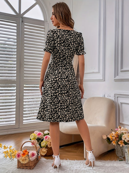 Women's midi dress with floral pattern and slit – feminine summer look for everyday and leisure