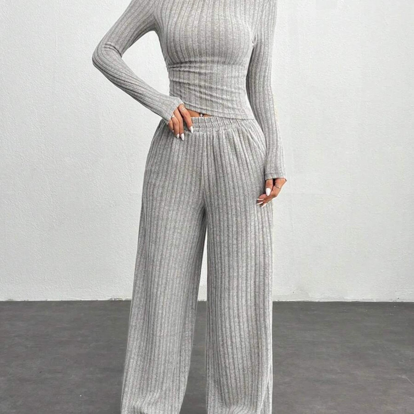 Ribbed loungewear set for women, long-sleeve crop top and wide-leg pants