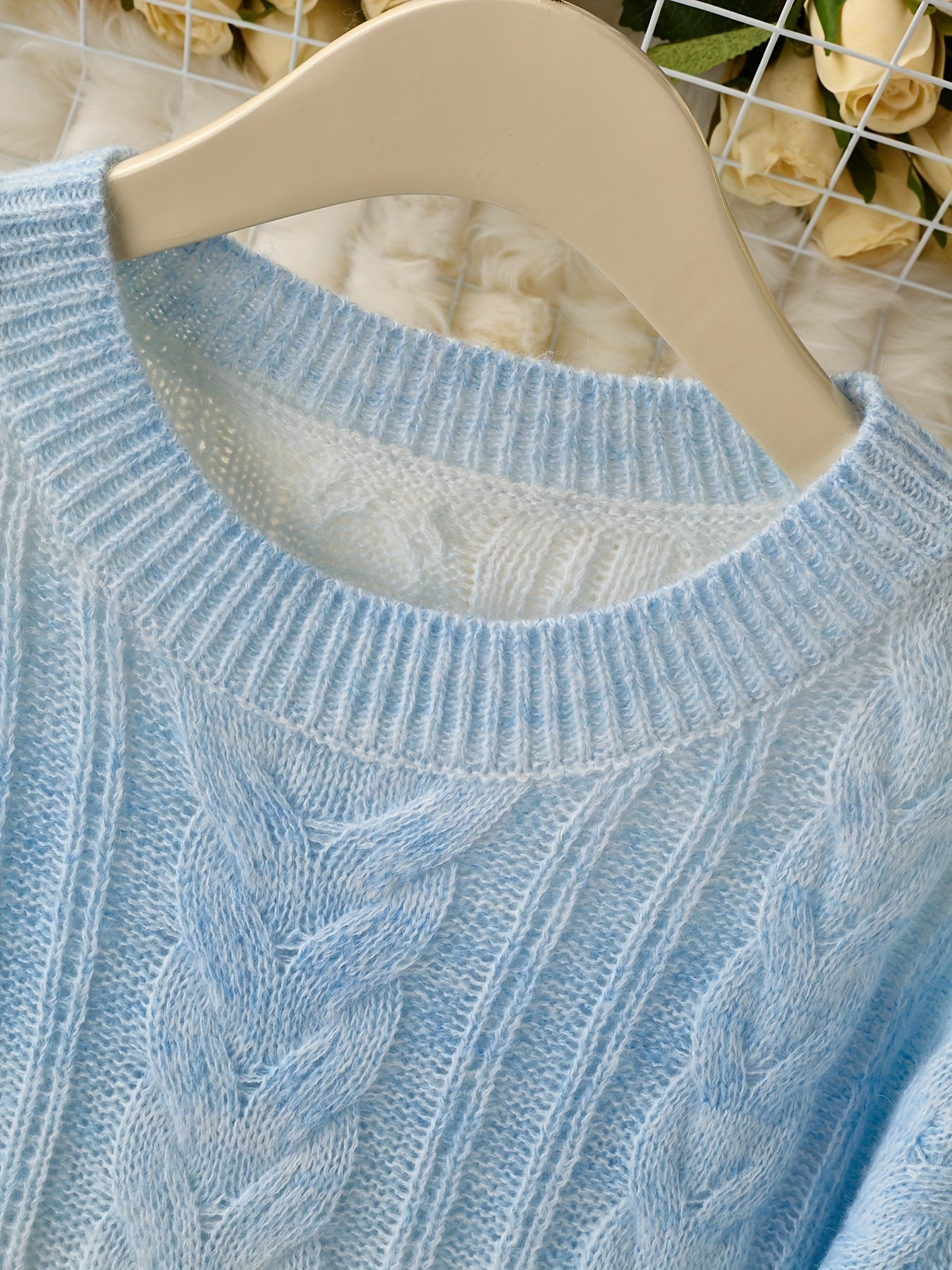 Damen Grobstrick Pullover Hellblau Weiß Zopfmuster Rundhals Weich