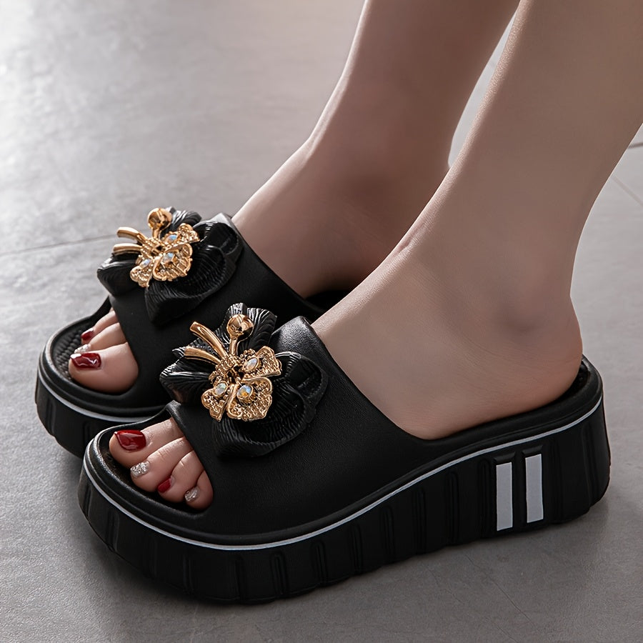 Women's platform slides with decorative embellishment – fashionable casual sandals for everyday wear and going out