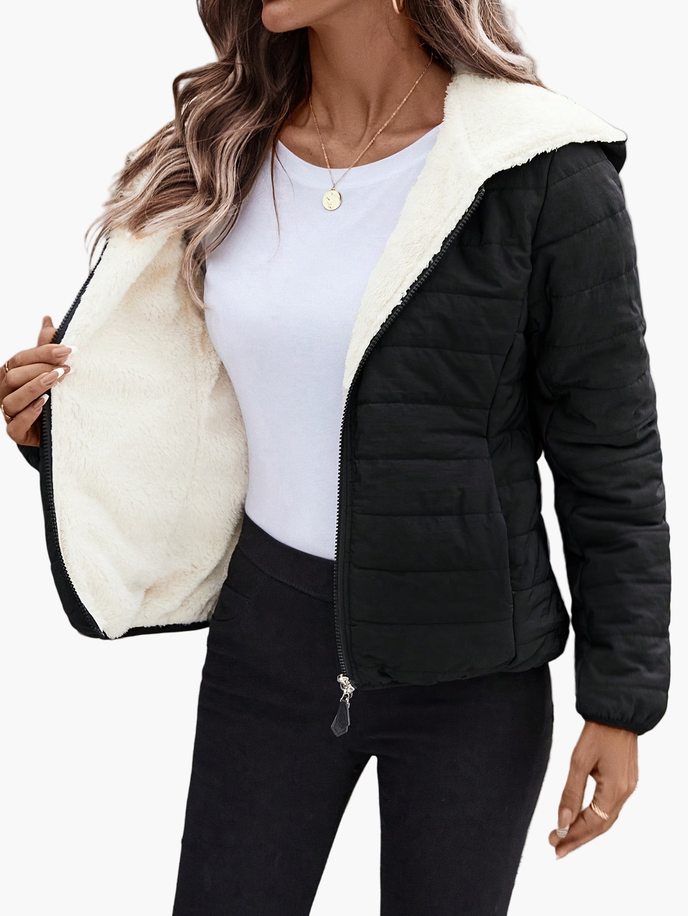 Women's quilted jacket with hood and fleece lining – fashionable transitional jacket for everyday and leisure use