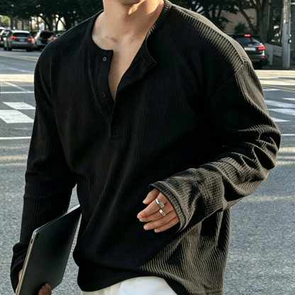 Men's long-sleeve Henley shirt, textured fabric, relaxed fit