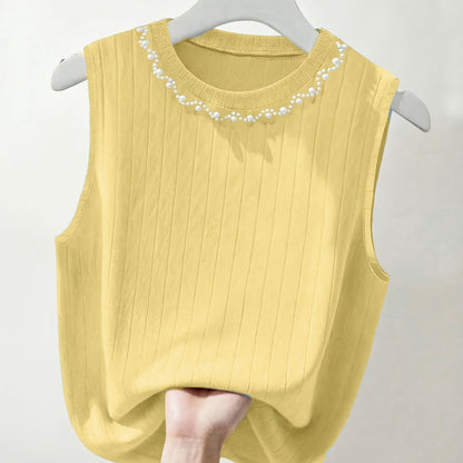Women's sleeveless knit top with pearl embellishment – Elegant casual look for spring and summer