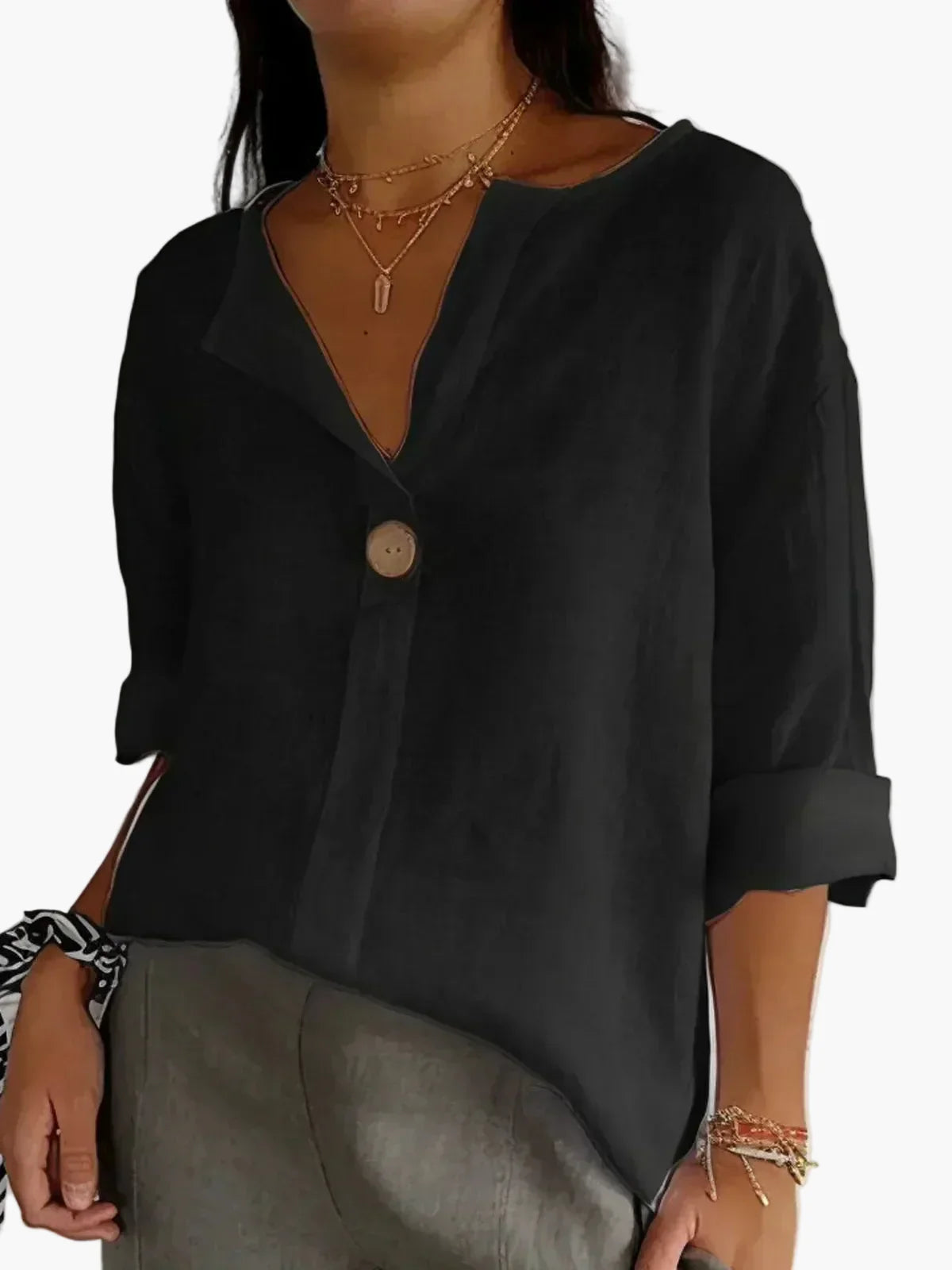 Women's blouse casual loose fit with V-neck and button – perfect for everyday and leisure