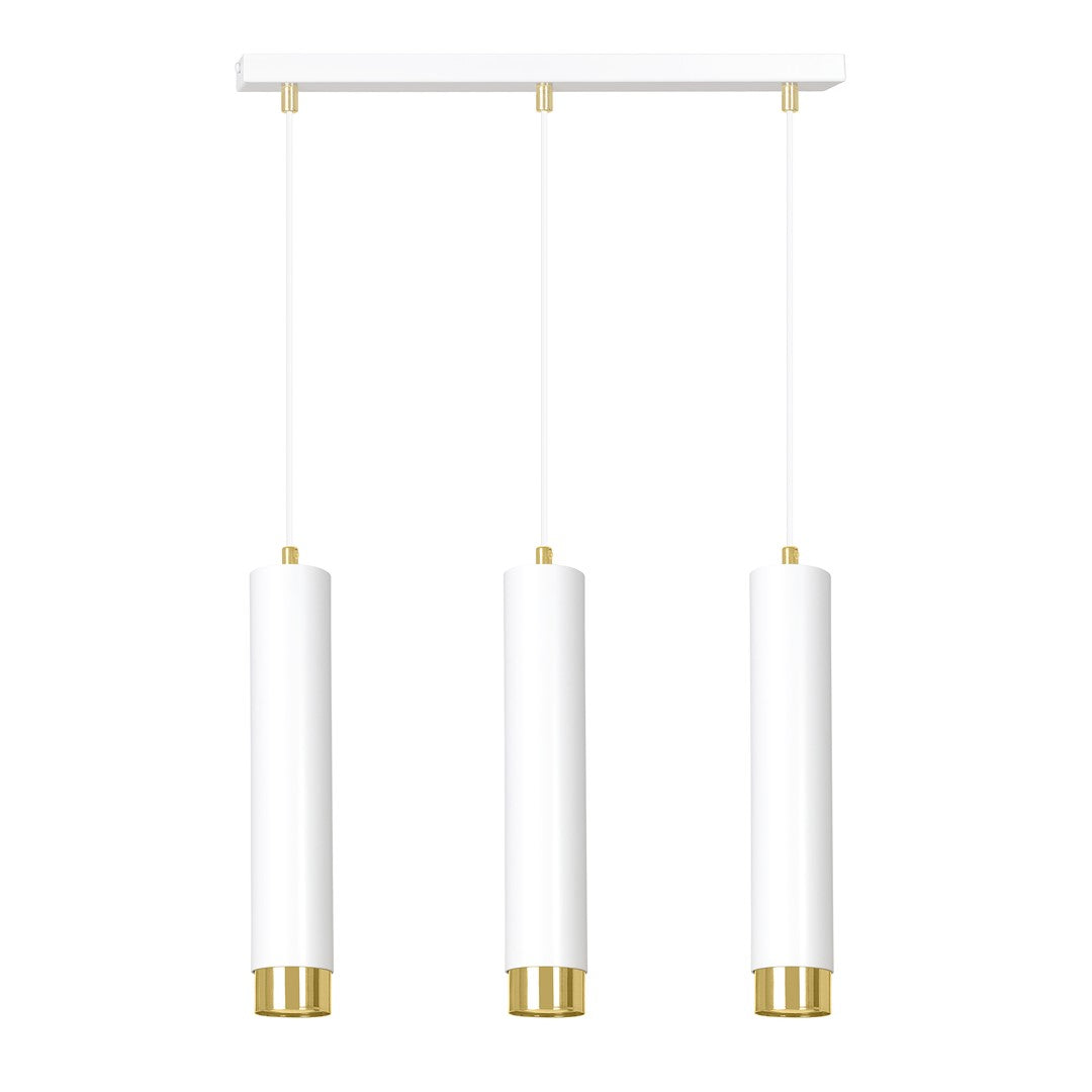 Witte hanglamp met drie buisvormige kappen en gouden accenten aan een wit plafondbalkje