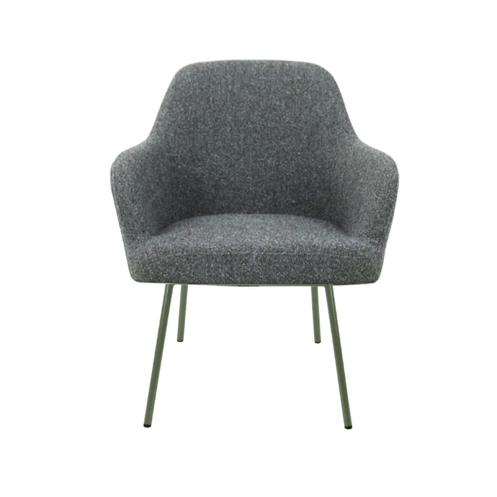 Loungefauteuil vierpoot bouclé gerecycled LoLa, lage zitting, saliegroen met metalen poten
