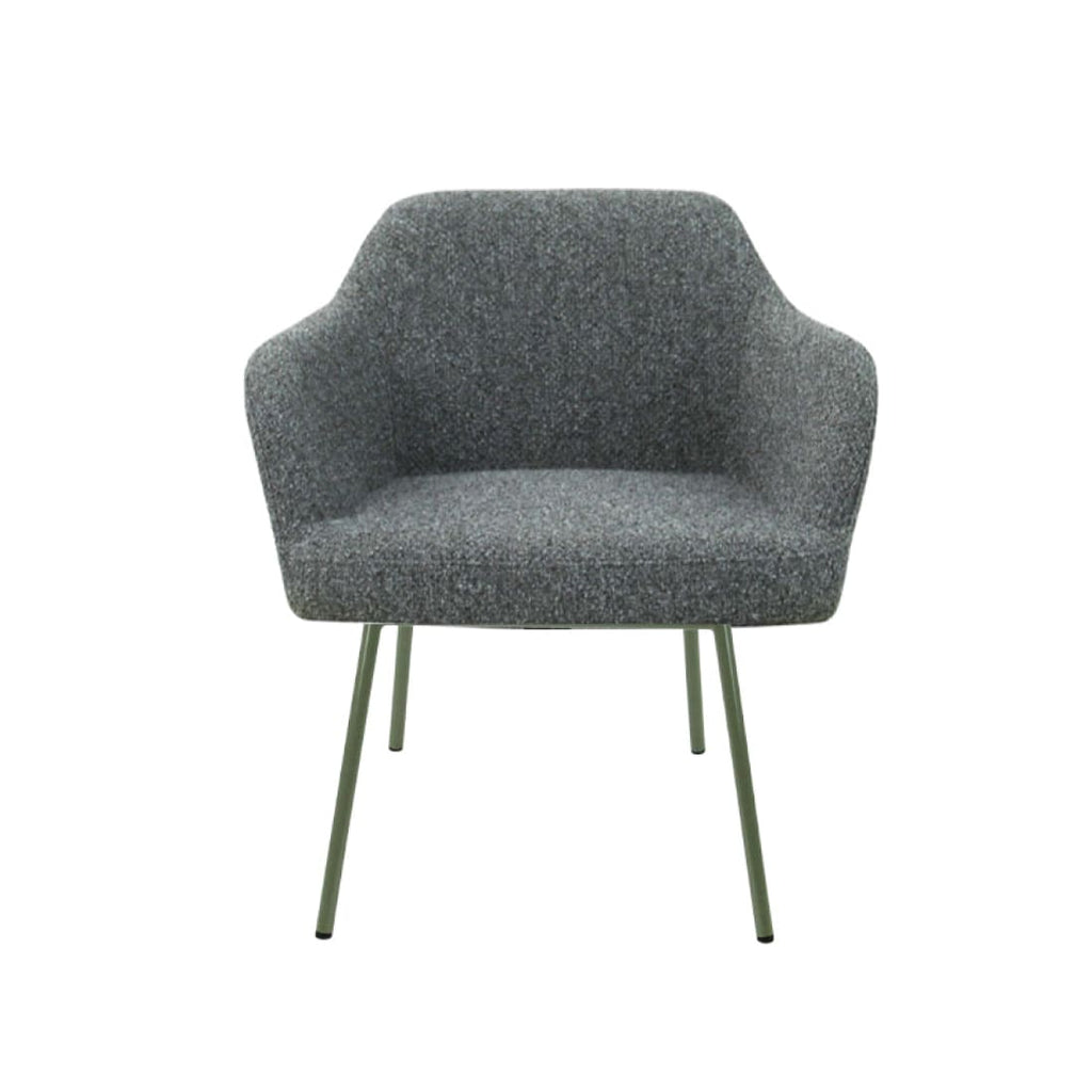 Loungefauteuil vierpoot bouclé gerecycled LoLa, lage zitting, saliegroen met metalen poten