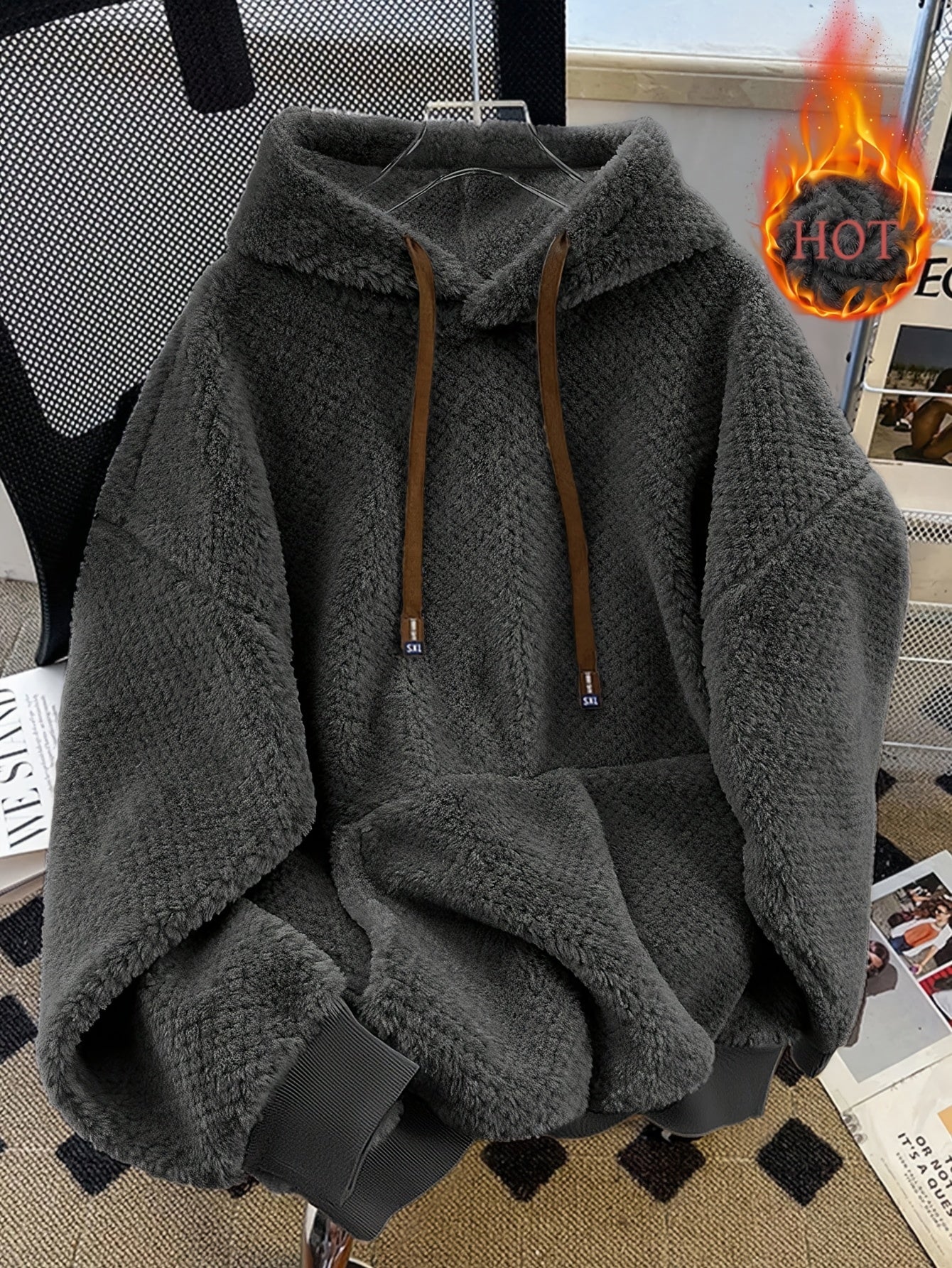 Unisex Flauschiger Hoodie mit Kapuze und Kängurutasche