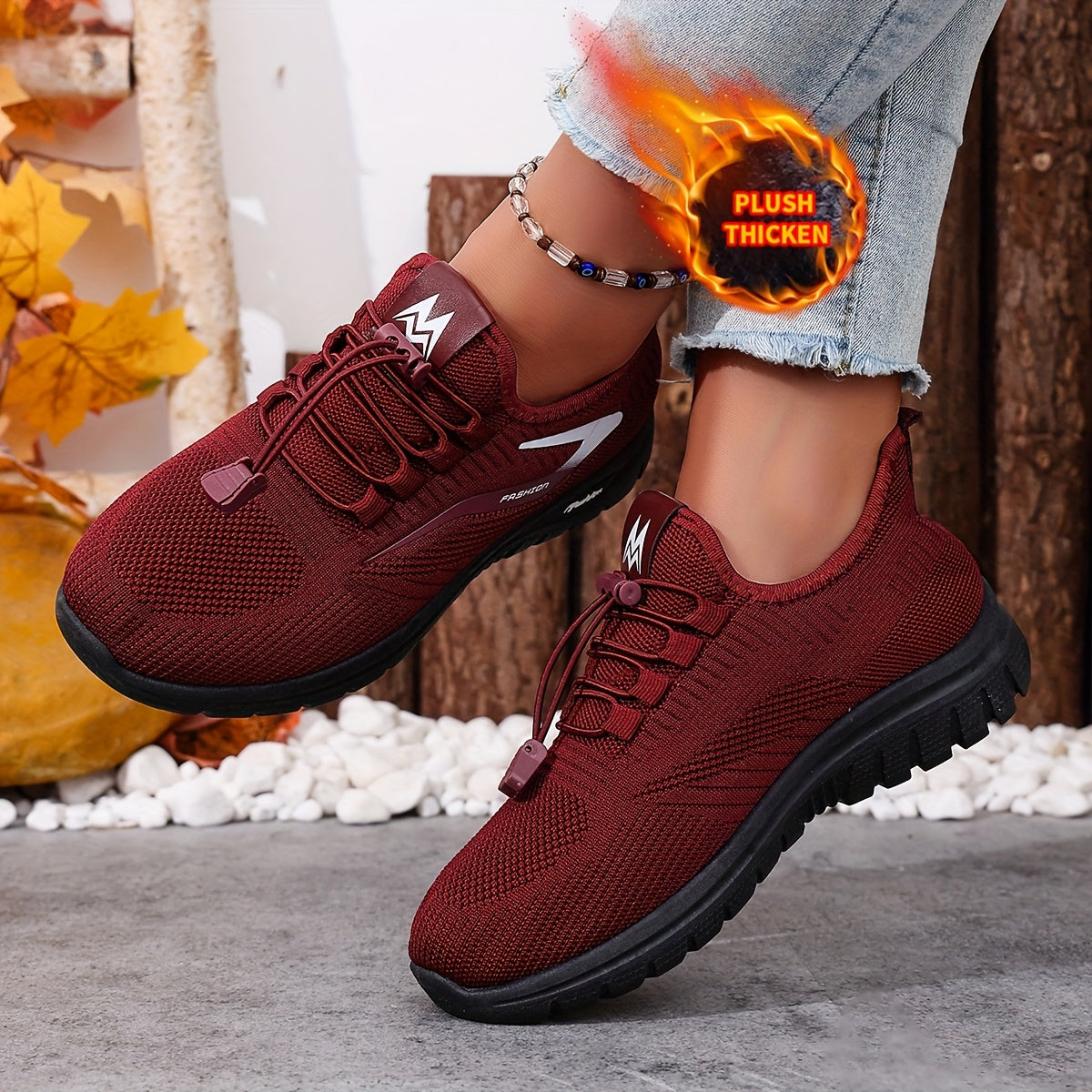 Pink women's sneakers lined with elastic laces