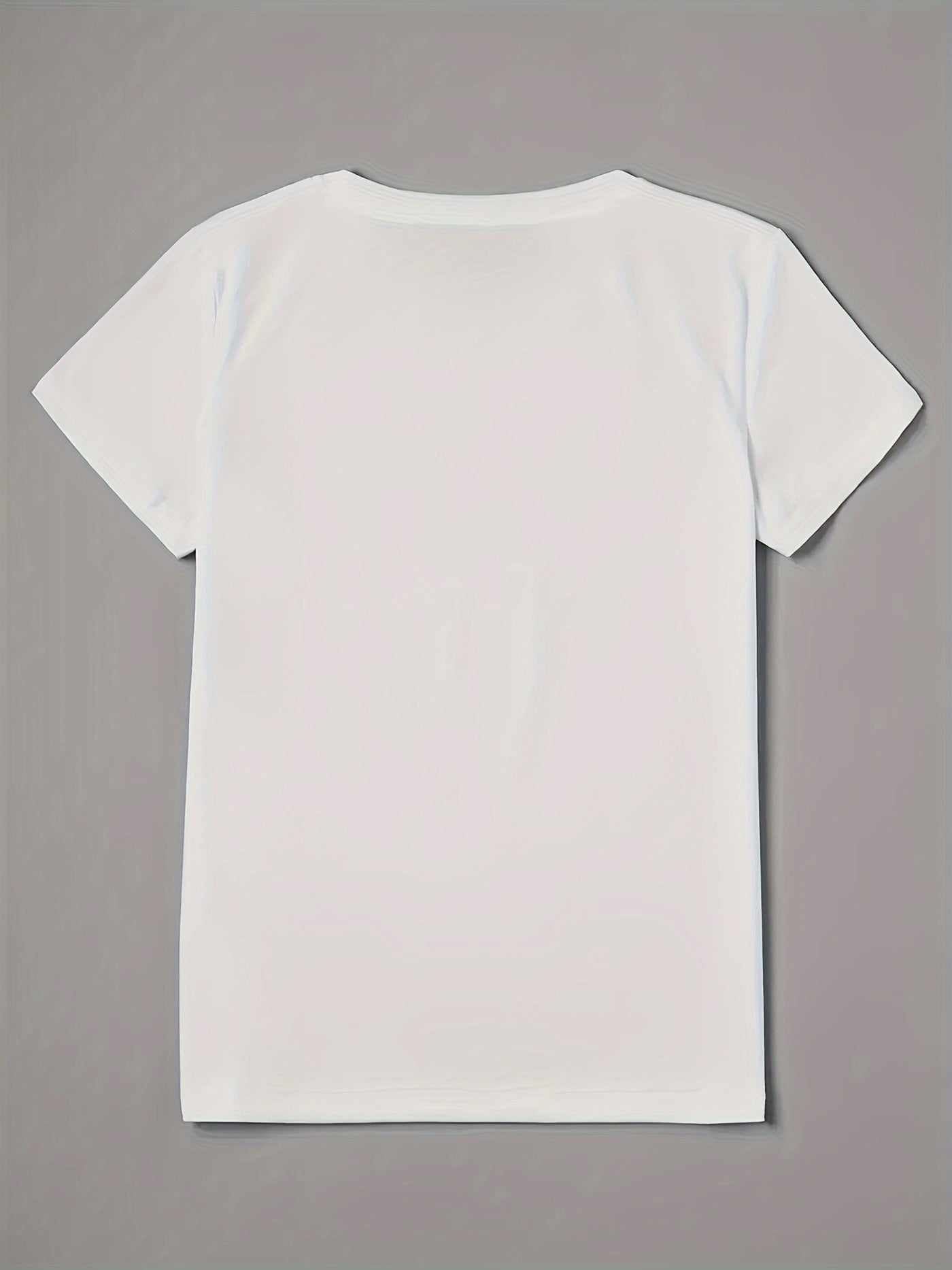 Women's T-Shirt with Heart Pattern – Trendy Casual Shirt for Summer and Everyday Wear