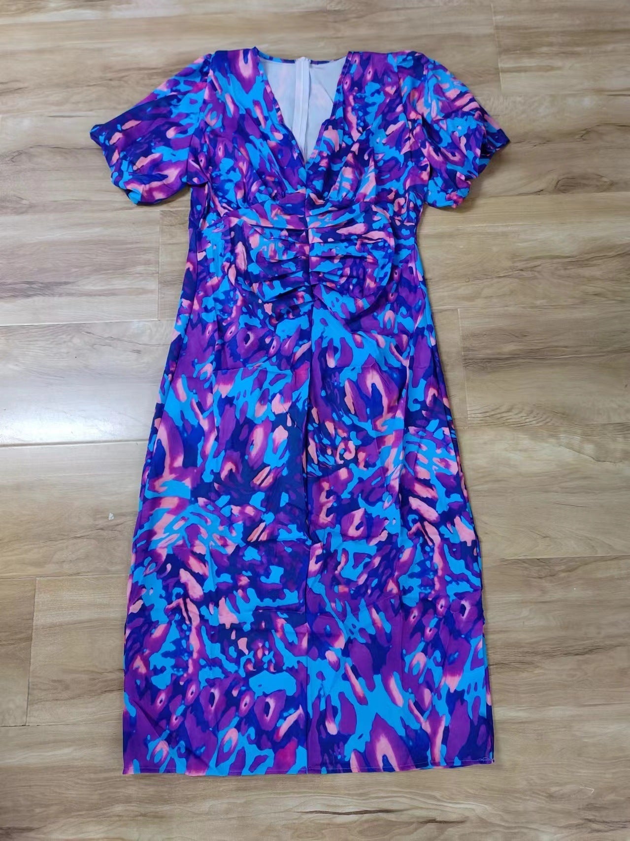 Damen Statement-Midikleid mit Puffärmeln – Elegantes Partykleid mit modernem Schnitt