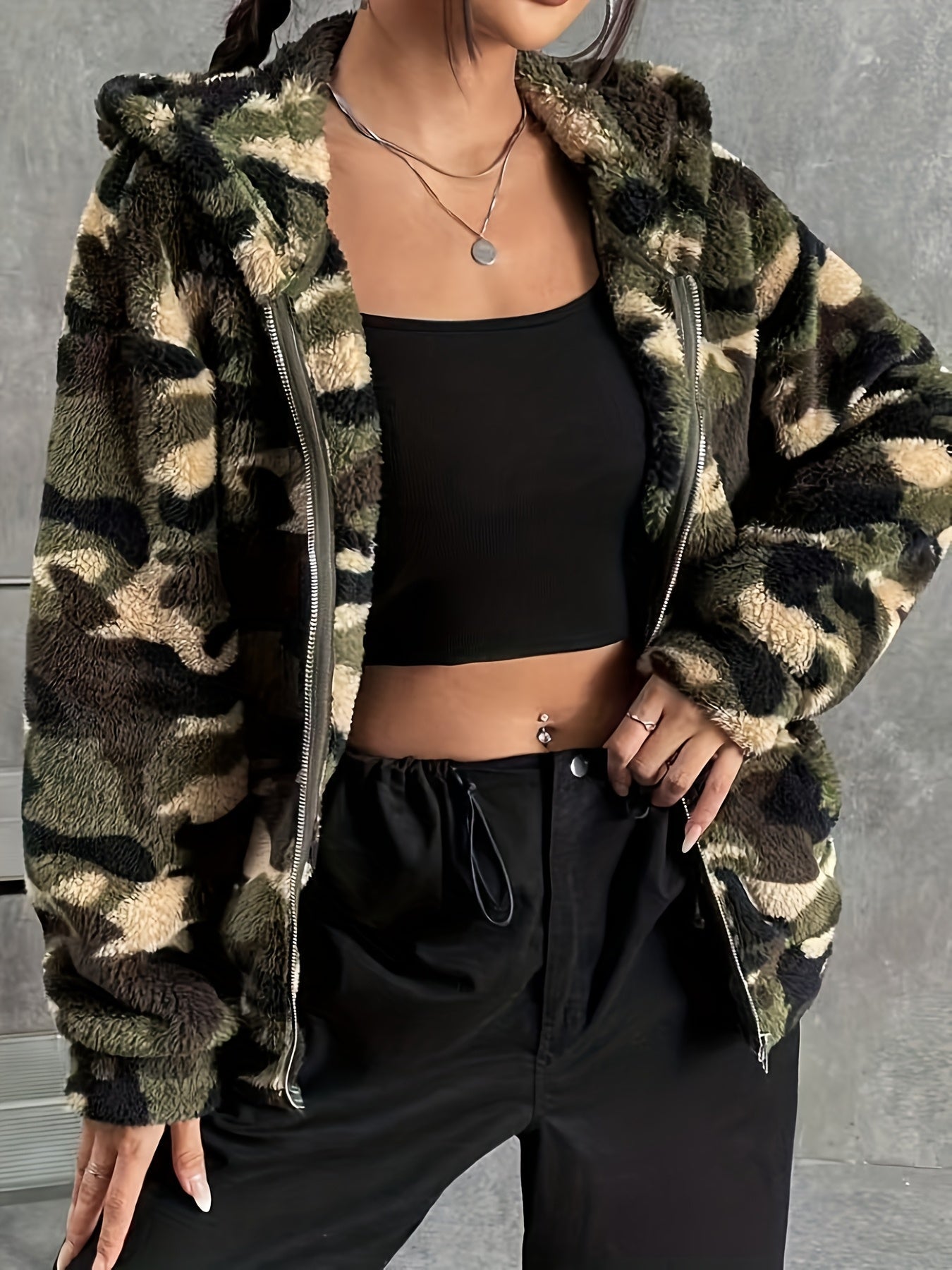 Teddy fleece hooded jacket with camouflage pattern and zipper
