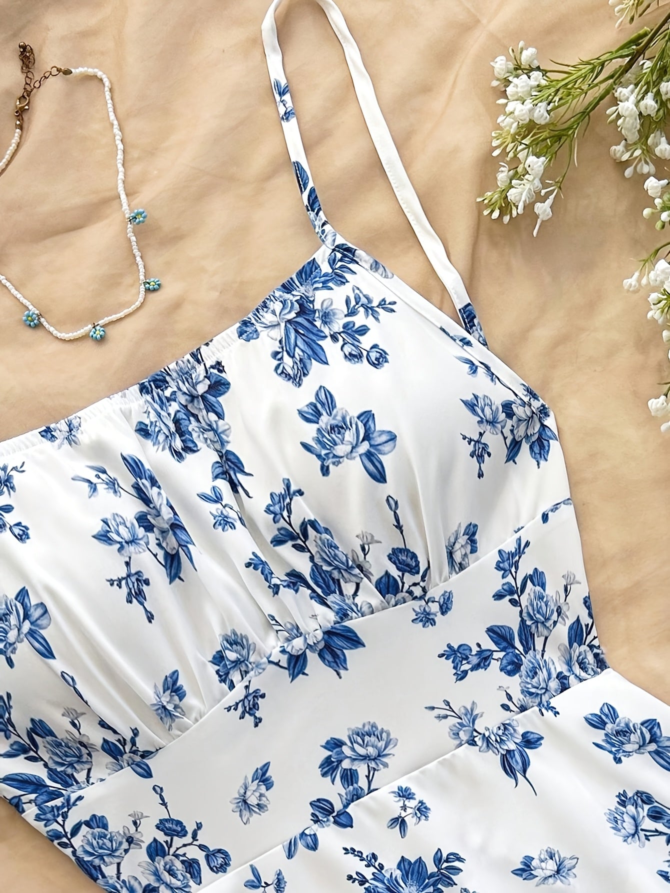 Women's Summer Dress Elegant with Floral Pattern and Spaghetti Straps – Perfect for Casual Wear and Garden Parties