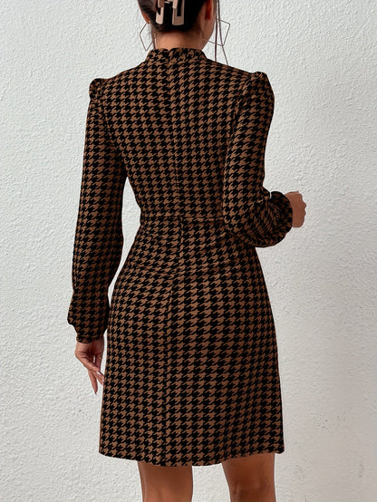 Damen Hahnentritt Kleid Schwarz Braun mit Stehkragen und Puffärmeln
