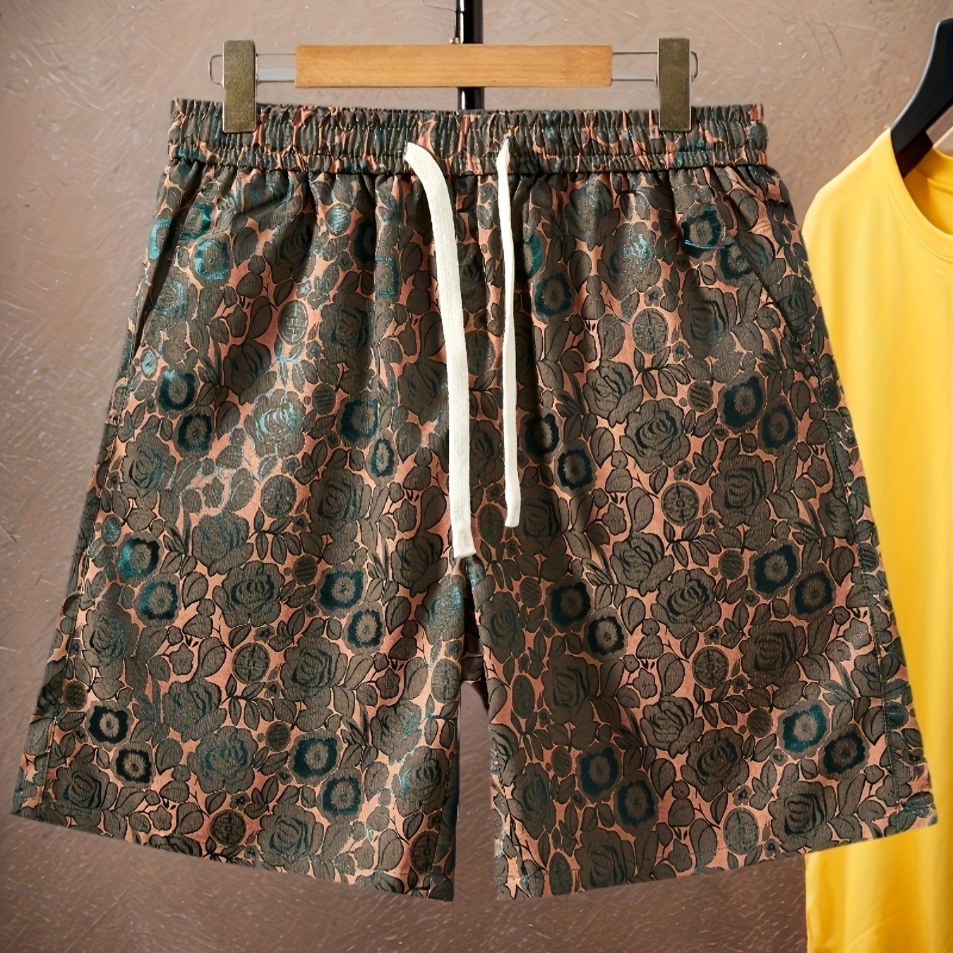 Men's jacquard shorts with floral pattern for casual and street style