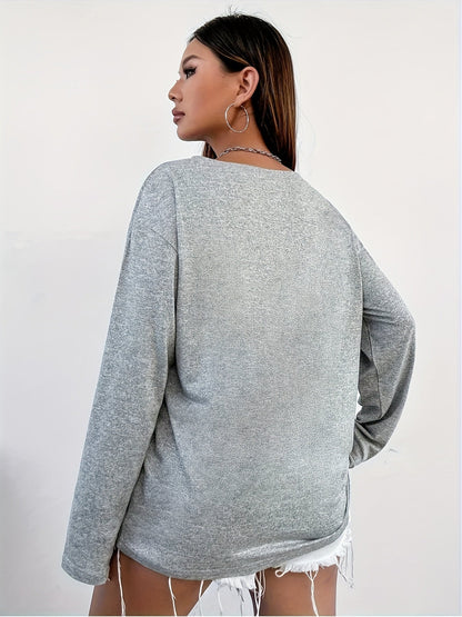 Women's long-sleeve V-neck shirt, gray, with “08” patch