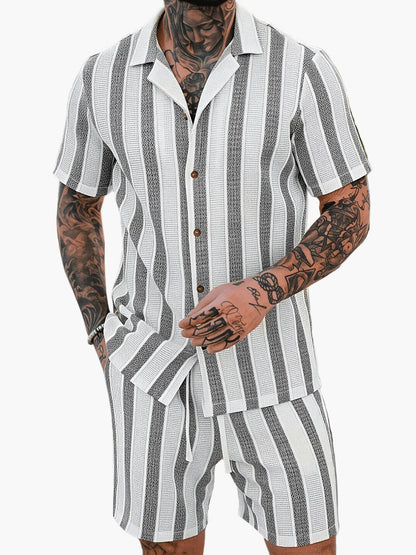 Men's Summer Set – Striped Casual Outfit with Short-Sleeve Shirt and Shorts, Ideal for Vacation & Everyday Wear