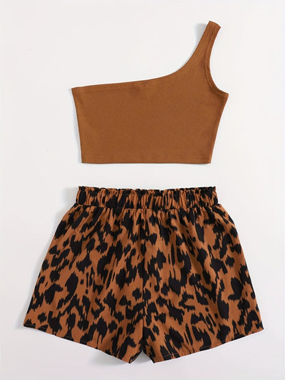 Damen Zweiteiler Set mit One-Shoulder Top und Animal Print Shorts – Elegantes Sommer Outfit
