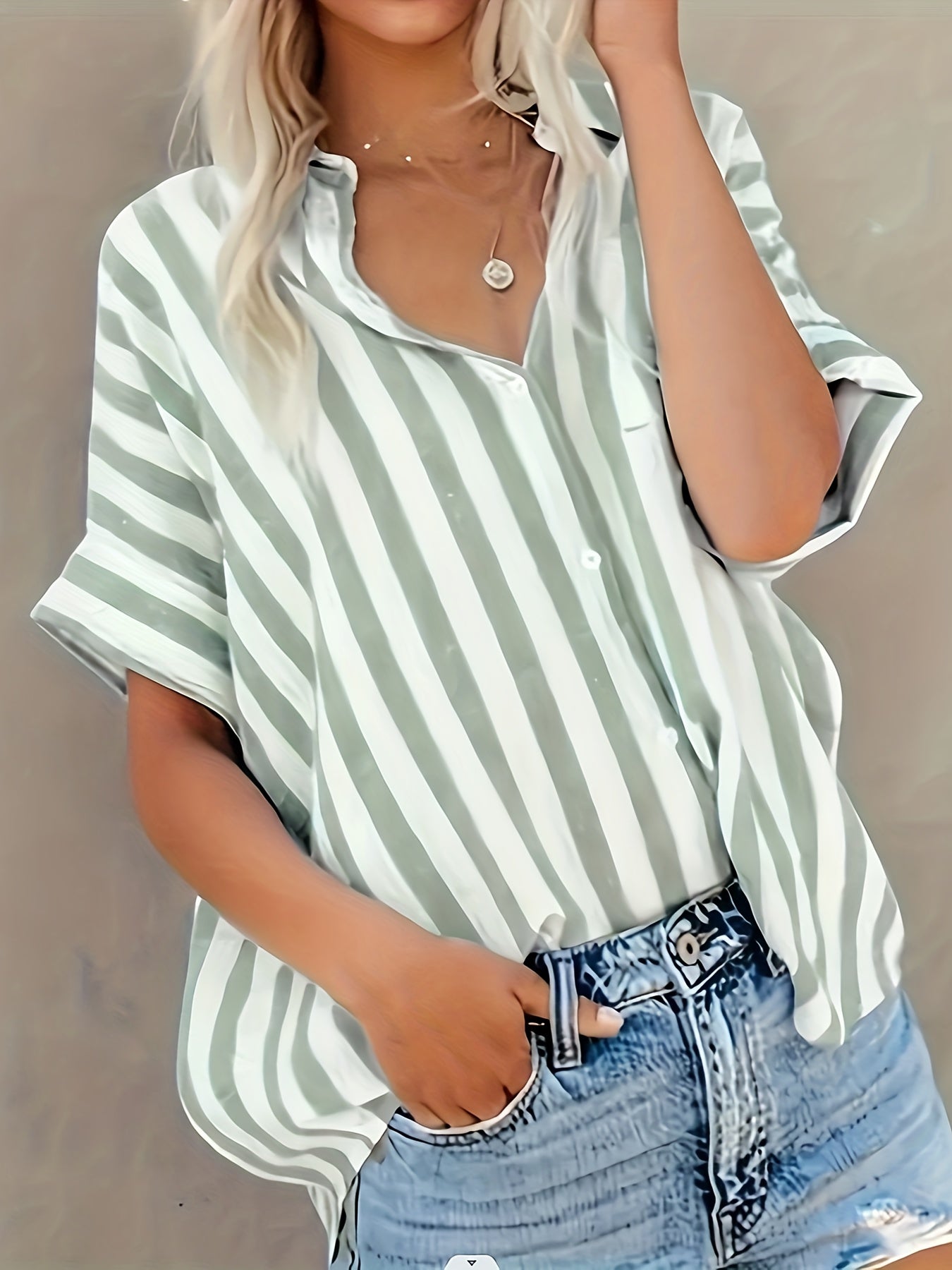 Women's summer blouse in striped look – Casual shirt for everyday and vacation