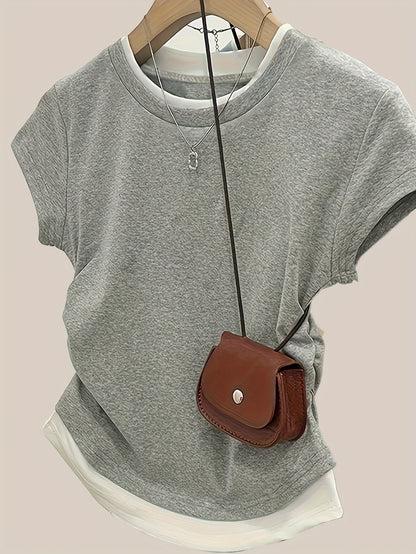 Damen Modernes Kurzarm Shirt mit Layer-Look und Minimalistischem Stil – Perfekt für Freizeit & Alltag