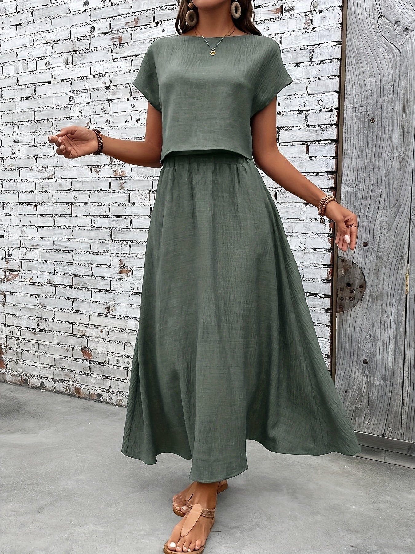 Women's Summer Two-Piece Set Elegant – Fashionable Crop Top and Maxi Skirt, Perfect for Everyday & Vacation