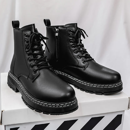 Schwarze Schnürstiefeletten mit dicker Sohle und Kontrastnaht
