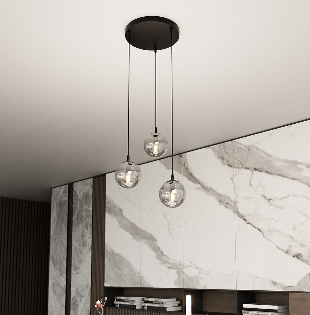 Hanglamp 3-lichts gepoedercoat staal en glas Cosmo, zwart met grafiet glazen kappen Ø 14 cm, eettafel en woonkamer