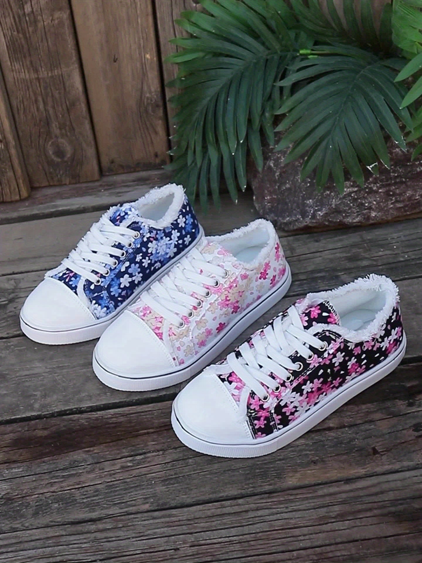 Damen Sneaker Freizeitmode mit Blumenmuster – Bequeme Alltagsschuhe für stilbewusste Frauen