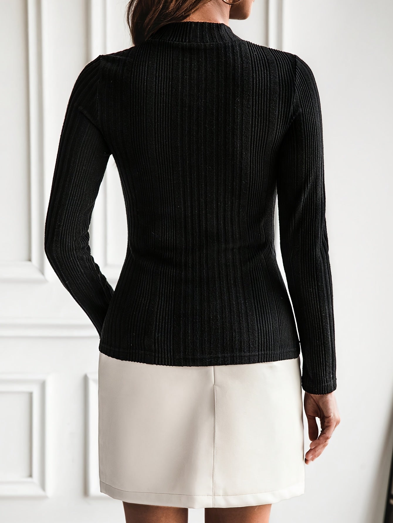 Women's ribbed turtleneck sweater with shoulder buttons, long sleeves