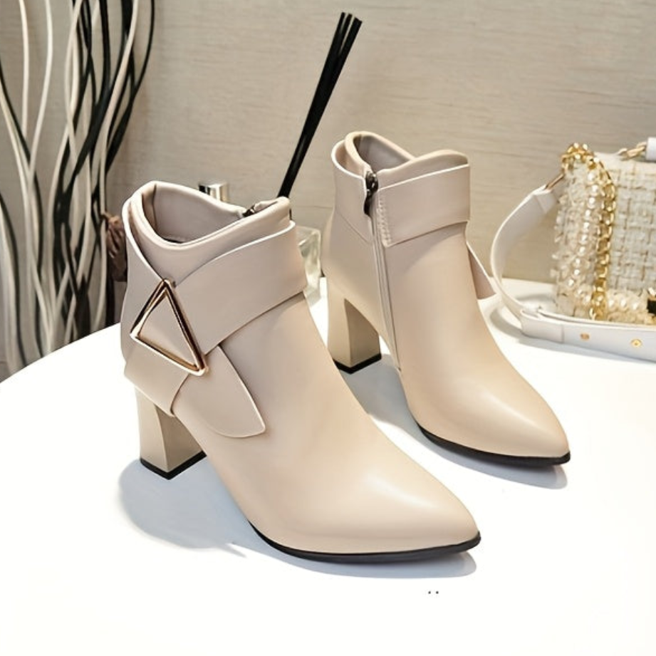 Damen Stiefelette mit Blockabsatz, spitzer Zehenpartie und seitlicher Schnalle