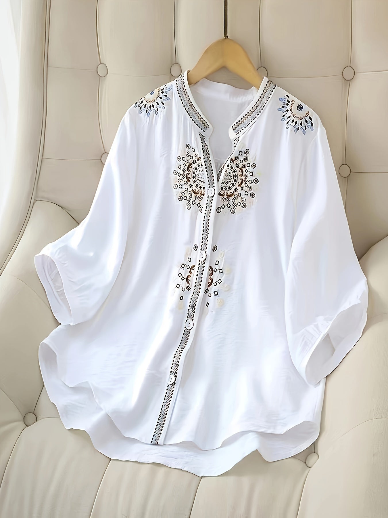 Women's Elegant Embroidered Blouse with 3/4 Sleeves – Perfect for Office and Leisure