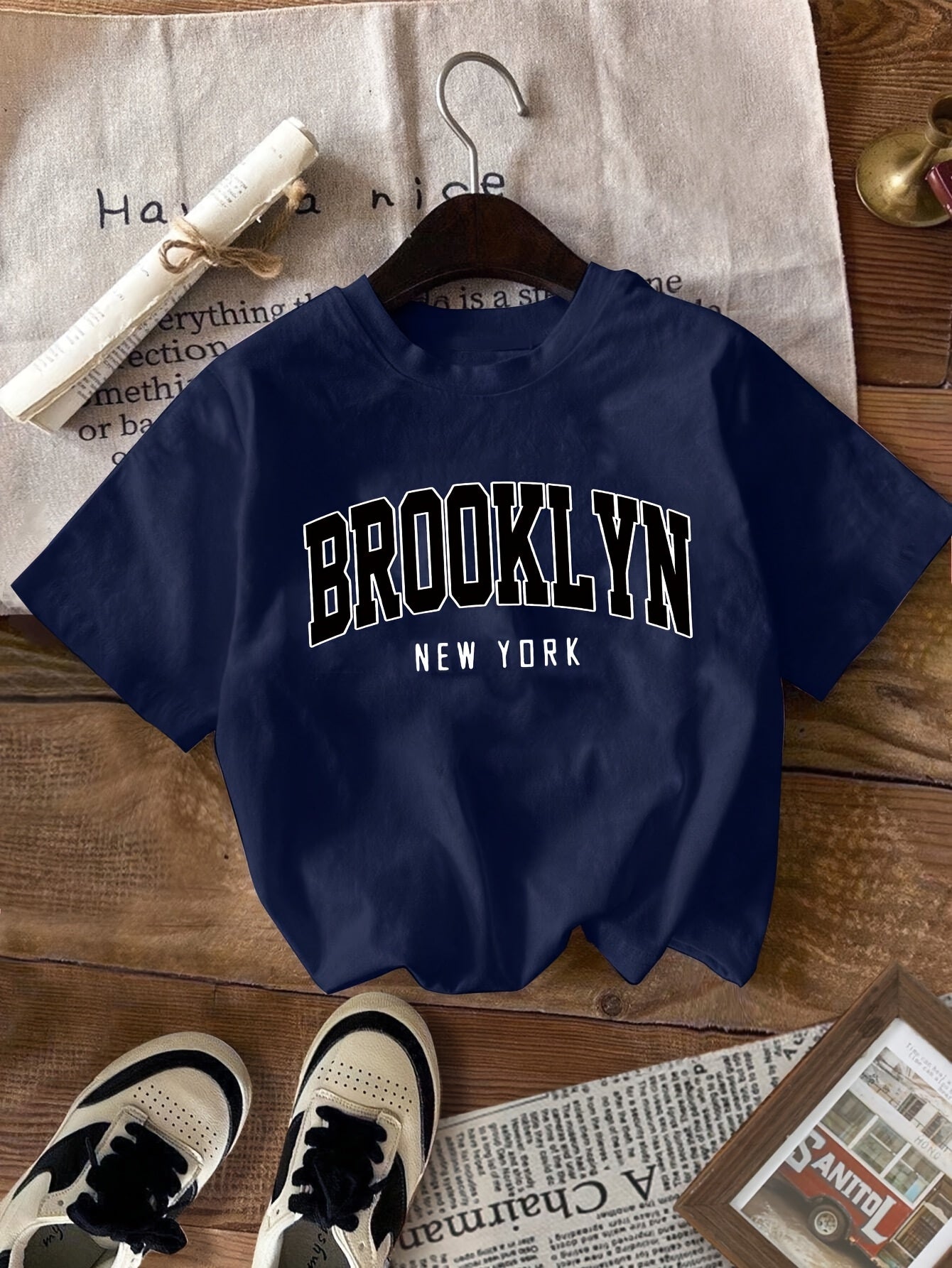 Women's Urban Streetwear T-Shirt "Brooklyn New York" – Casual College Style for Leisure and Everyday Wear
