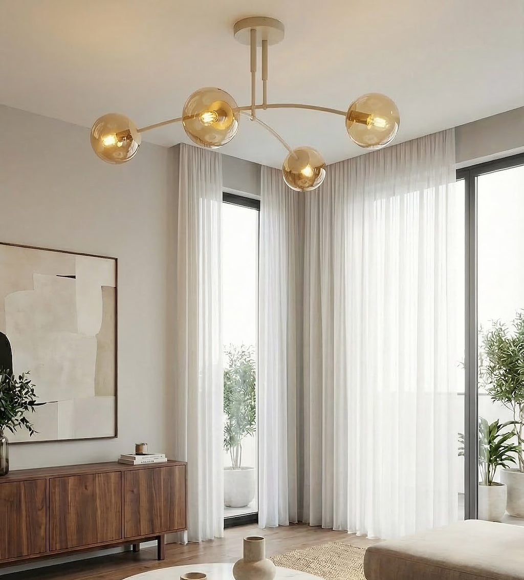 Plafondlamp gepoedercoat staal en glas Pregos, modern, beige met amber kappen, 4 lichtpunten – 60 x 60 cm, woonkamer