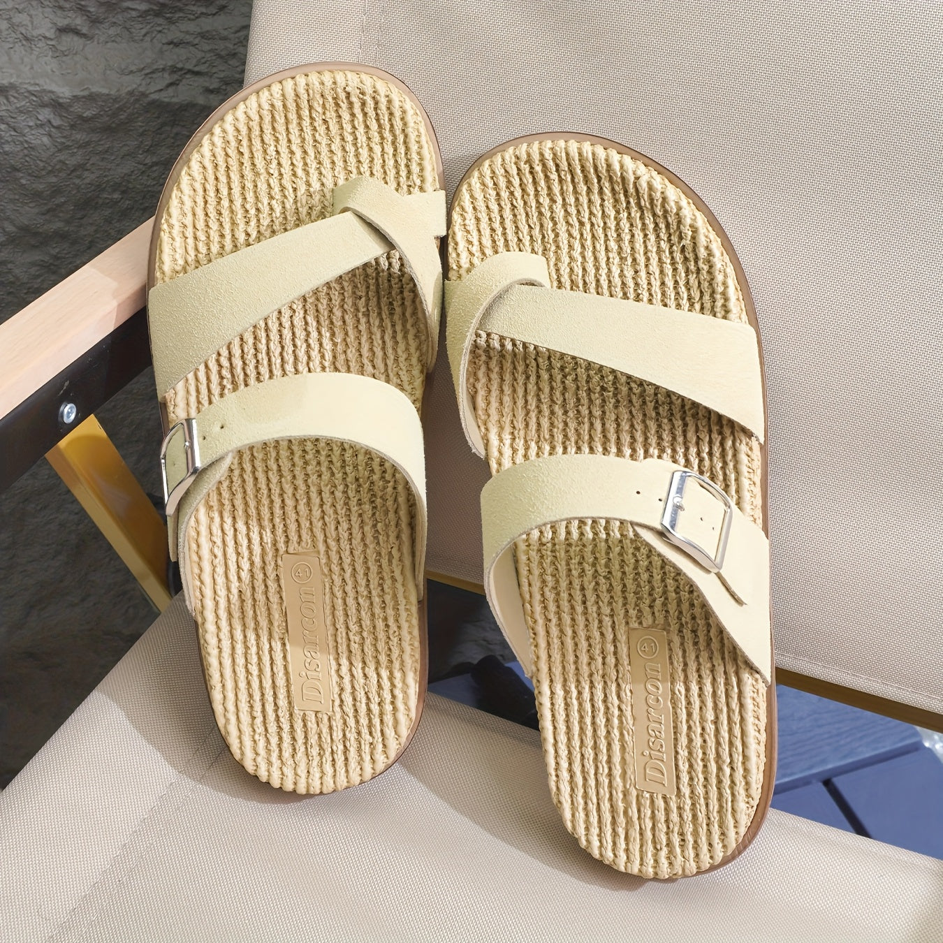 Men's comfort sandals with toe loop and adjustable strap – casual & summer
