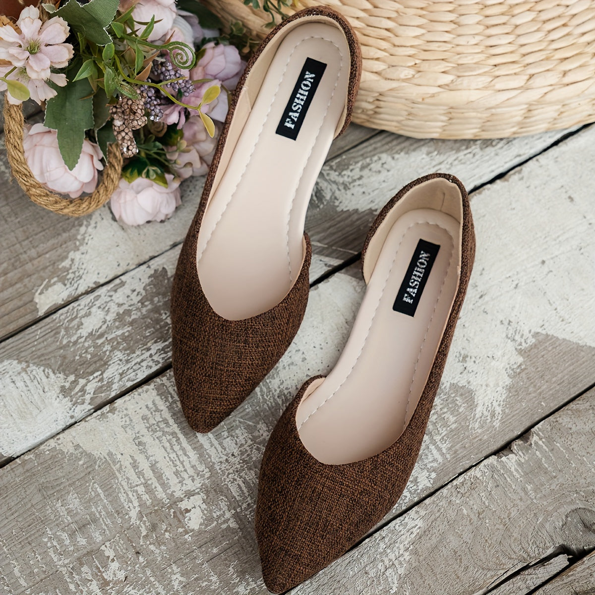 Women's Elegant Pointed Toe Ballet Flats for Everyday and Office Use