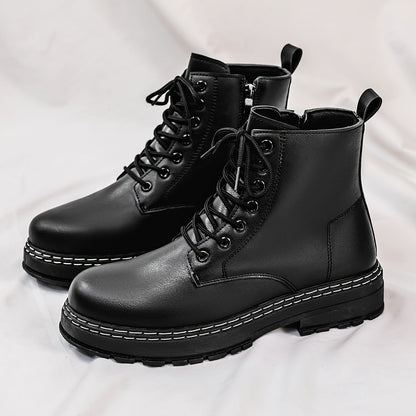 Schwarze Schnürstiefeletten mit dicker Sohle und Kontrastnaht