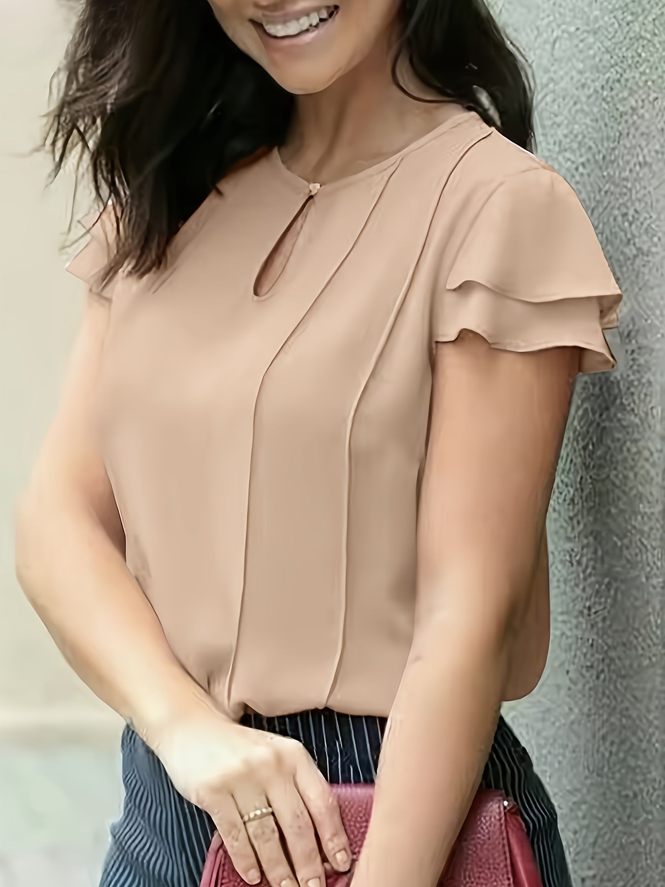 Women's Elegant Blouse with Ruffled Sleeves and Keyhole Neckline – Perfect for Office & Casual Wear