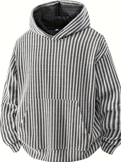 Structured hoodie with a hood and kangaroo pocket