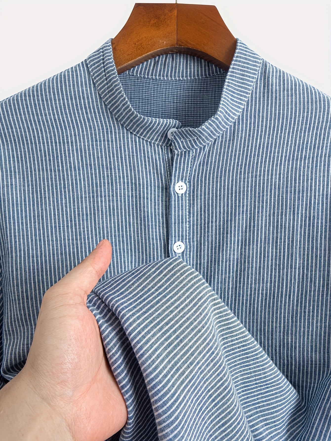Men's Short Sleeve Henley Shirt with Stand Collar and Stripes – Modern Casual Shirt