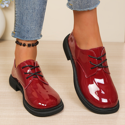 Damen Lack Derby Schnürschuhe mit Profilsohle