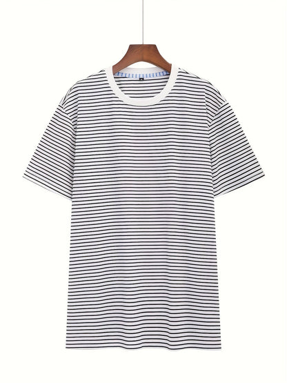 Men's T-Shirt with Classic Stripes – Timeless Design for Everyday and Leisure