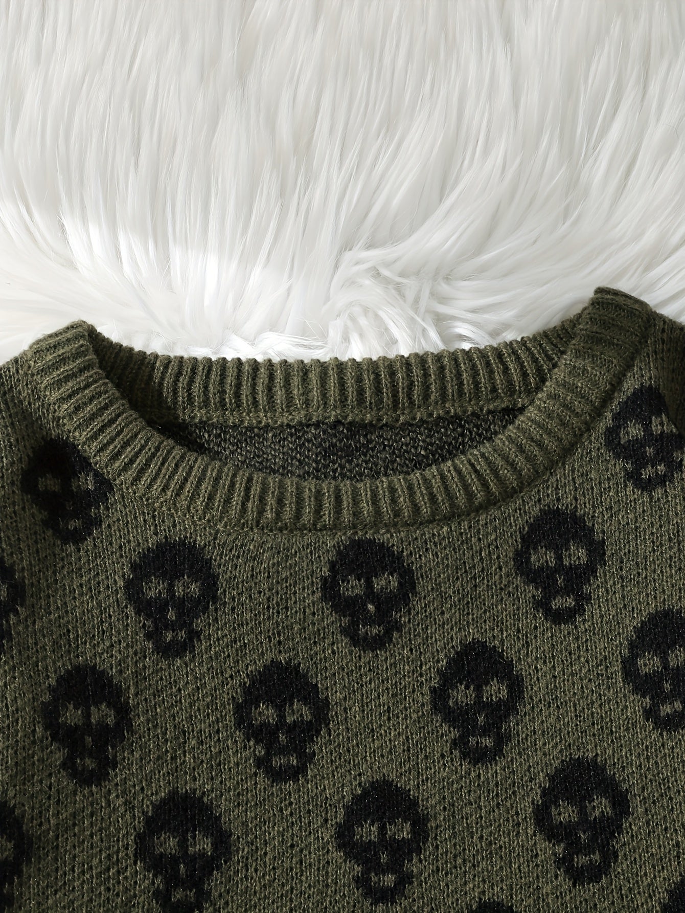 Unisex skull crew-neck long-sleeve knit sweater