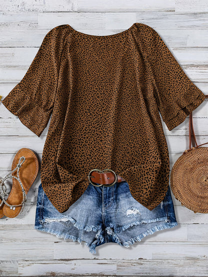 Damen Sommer Freizeitset mit Leopardenmuster – Lässiges Oberteil, Jeansshorts und Accessoires, ideal für Urlaub und Alltag