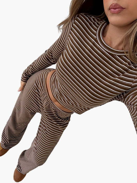 Women's lounge set with stripe pattern – comfortable casual suit with long-sleeve shirt and pants