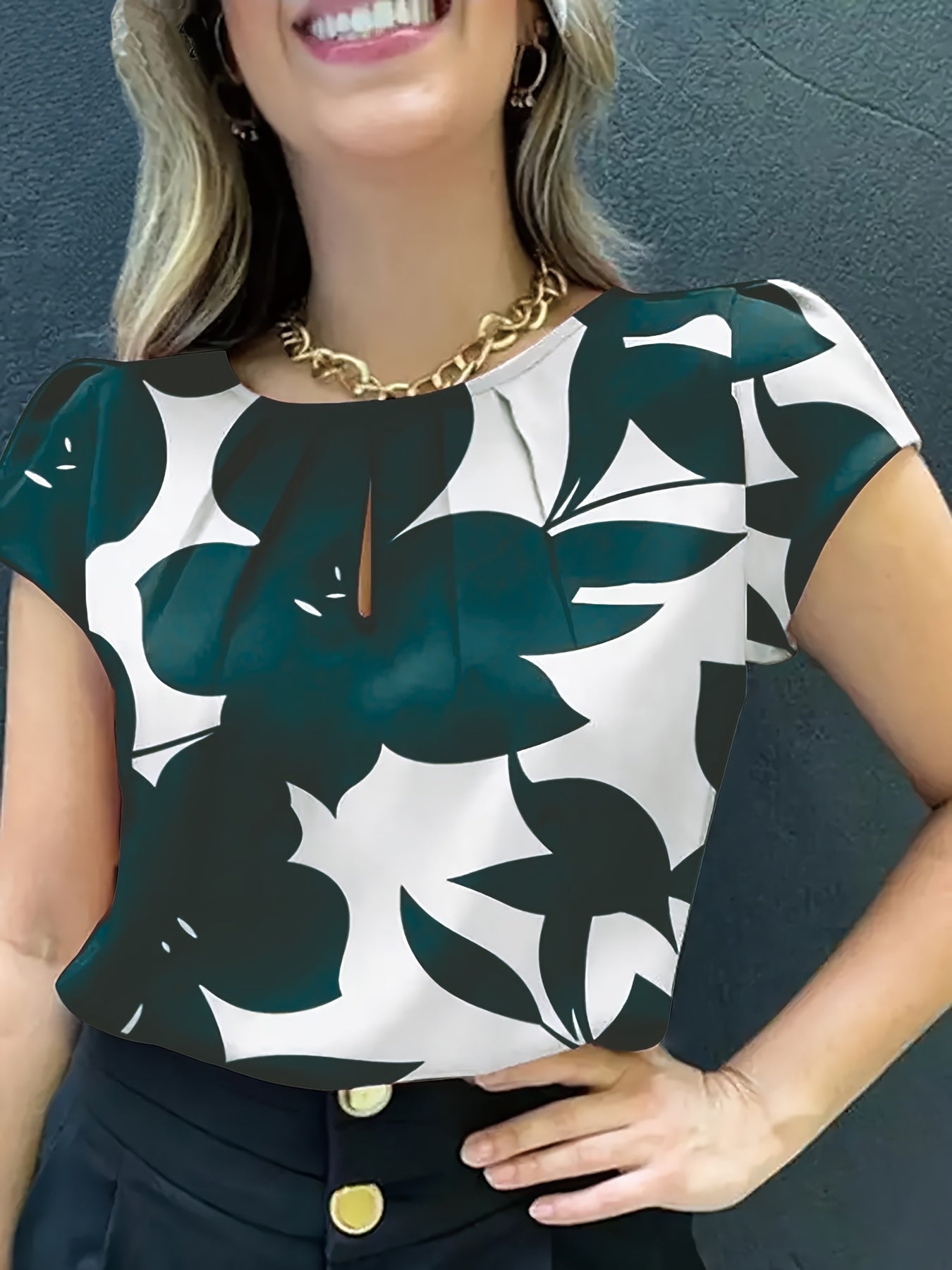 Women's Blouse Elegant Short Sleeve Modern Business Casual