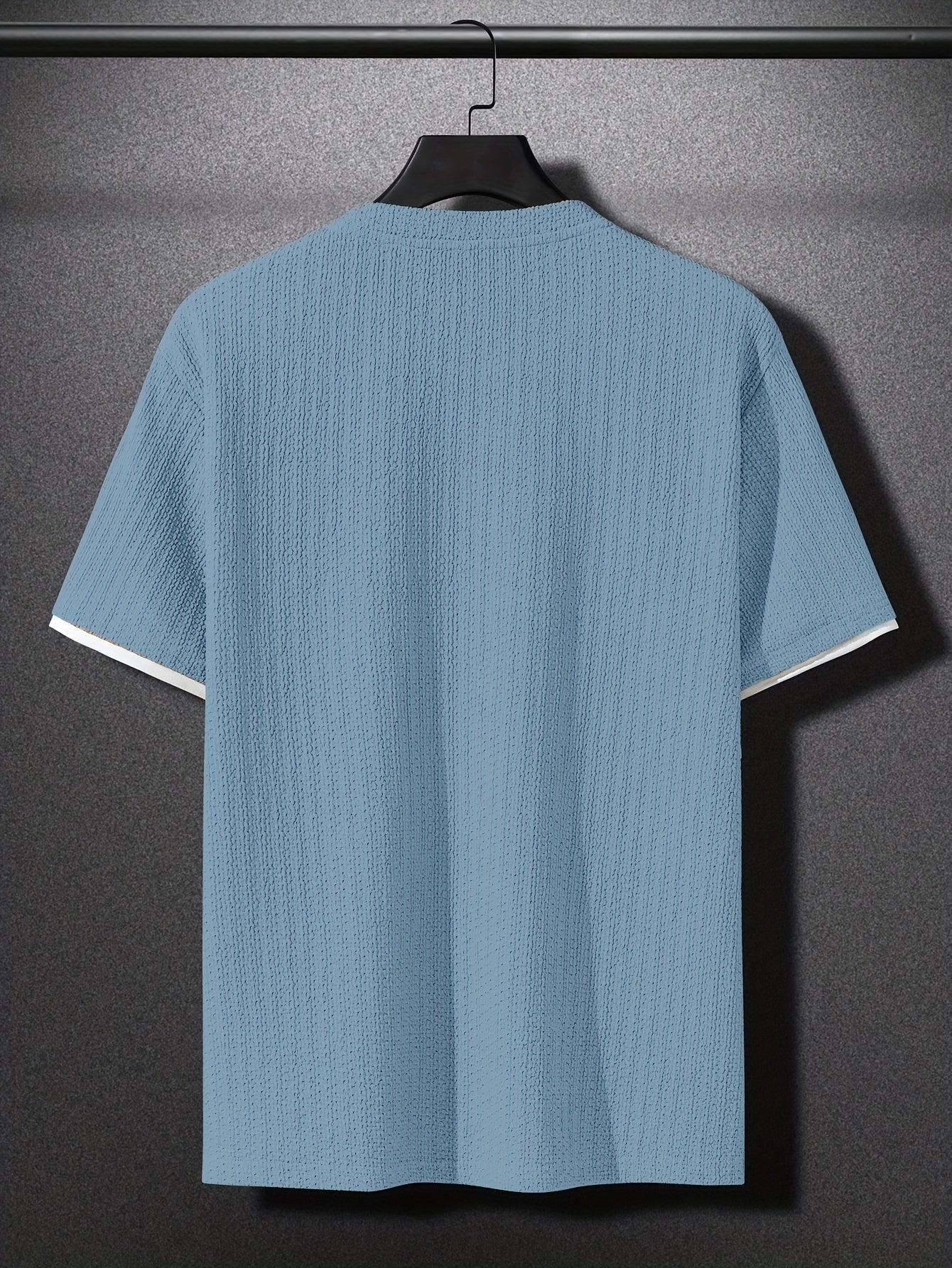 Men's Modern Casual Short-Sleeve T-Shirt with Texture and Layered Look