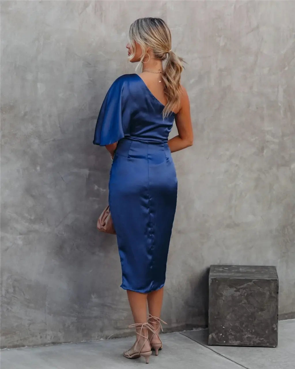 Women's Asymmetrical Mid-Length Dress for Elegant Occasions and Festive Evenings