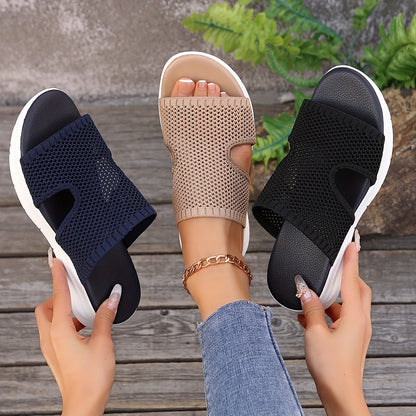 Women's sporty slip-on sandals with mesh design for everyday and leisure use
