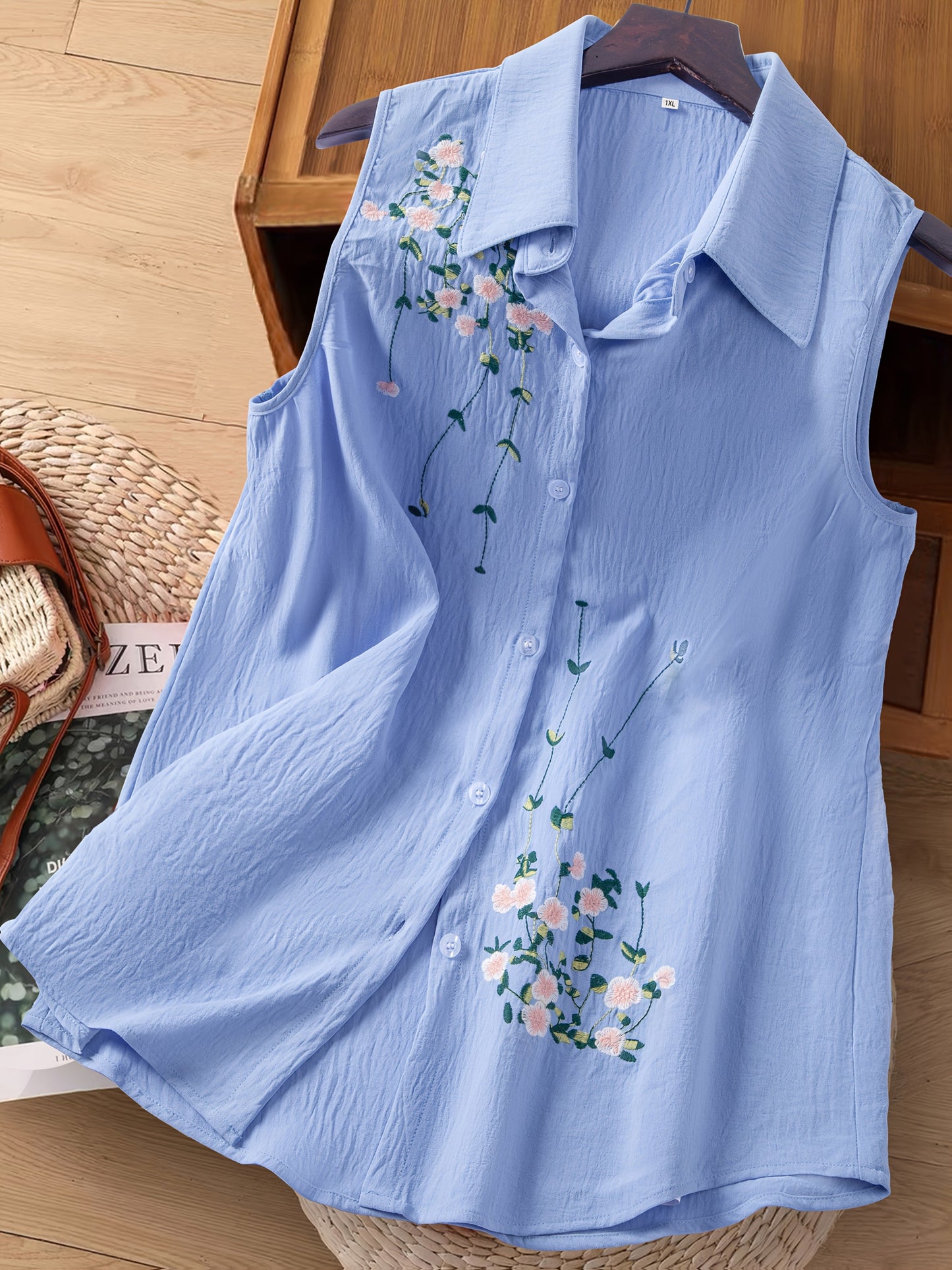Damen ärmellose Bluse mit Blumenstickerei und Knopfleiste – Eleganter Freizeitstil