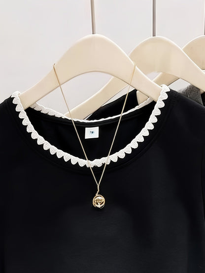 Women's blouse with wave hem and elegant round neckline – stylish casual and office wear